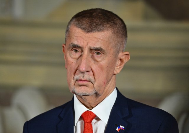 ANO dál drtí konkurenci, ukázal průzkum. SPD padá, Motoristé balancují nad pěti procenty