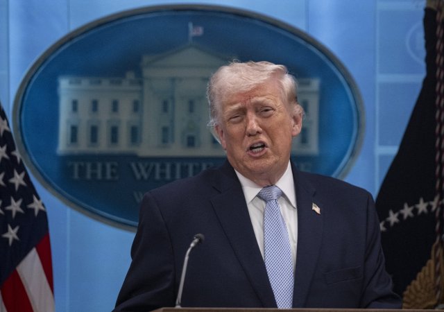 „Všechno to začalo Grónskem,“ vysvětlil Trump svou kritiku NATO