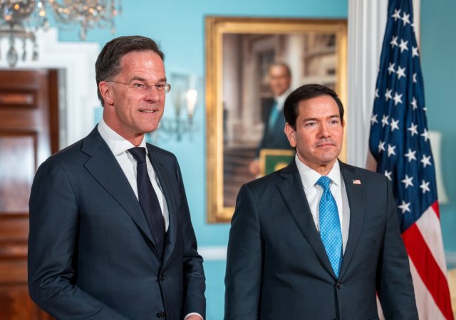 Mark Rutte a Marco Rubio