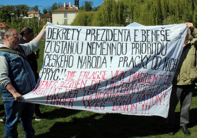 Benešovy dekrety znovu rozdělují politiku