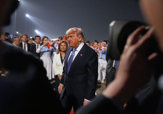 Americký prezident Donald Trump dorazil do Číny na historickou návštěvu