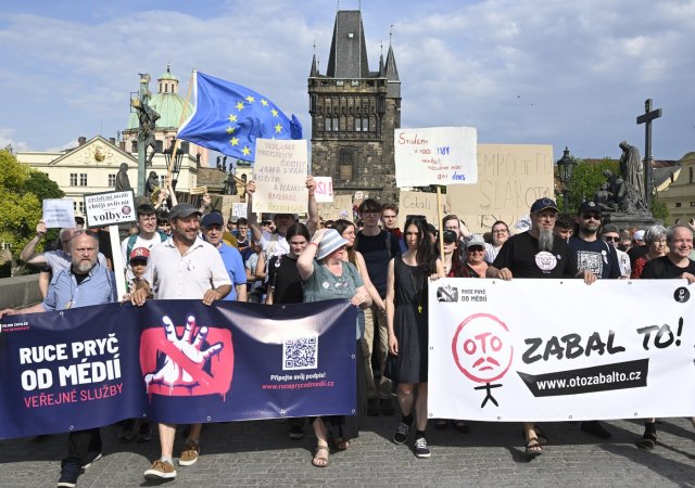 Koalice navrhla rozšíření okruhu lidí, kteří nehradí poplatek pro ČT a ČRo
