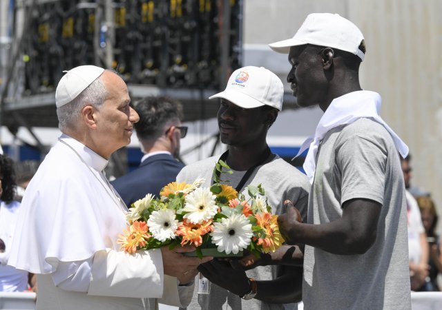 Papež se ve Španělku zastal migrantů a vystoupil proti krajní pravici