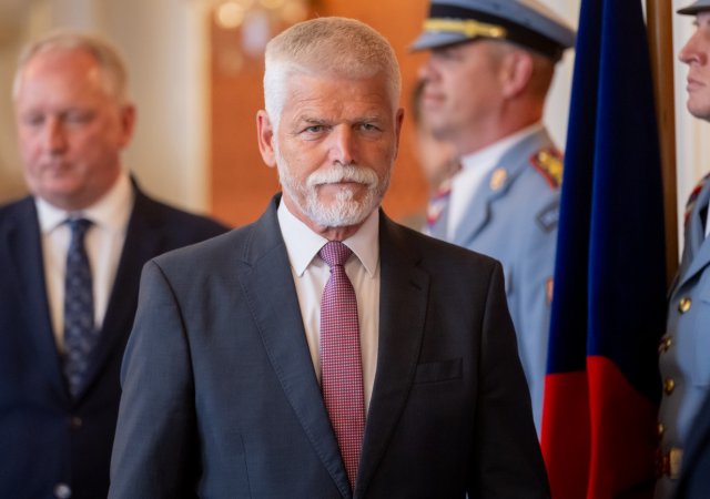 Pavel: Česko má dát na obranu víc než dvě procenta HDP