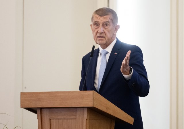 Dezinformace o polských územních nárocích: Babiš hází vinu na rozvědku a velvyslance