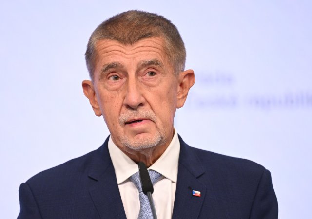 Babiš a Bartha zaskočili ministry. Chtějí vyházet desetinu lidí na úřadech