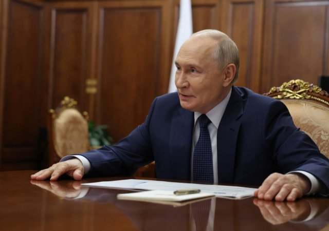 Putinova válečná kasička: Z „dobrovolných“ příspěvků oligarchů už káply stovky miliard
