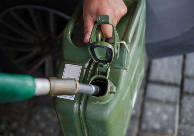 Ceny pohonných hmot letí vzhůru