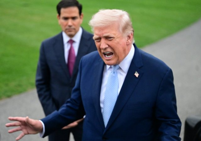 Americký prezident Donald Trump dal Íránu 48hodinové ultimatum na otevření Hormuzského průlivu.