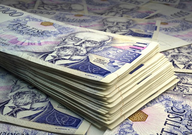 Šesti největším bankám v Česku letos stoupl čistý zisk o pětinu
