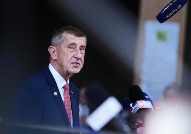 Lukáš Kovanda: Babiš straší dražšími hypotékami. Banky k nim ale teď nemají důvod