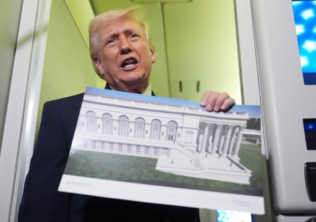 Trump využil chaos po střelbě. Oživuje svůj vysněný megaprojekt tanečního sálu