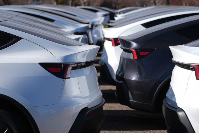 Nabídka ojetých vozů Tesla v česku roste