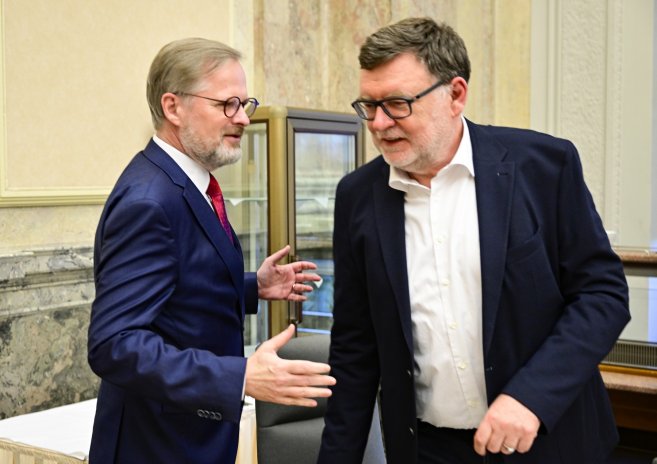 Premiér Petr Fiala a ministr financí Zbyněk Stanjura