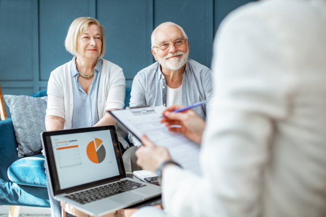 Lepší spoření na důchod chystá už dvacítka firem. Jedna z velkých bank stále chybí