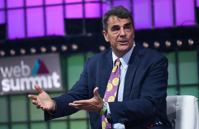 Tim Draper, investor do rizikového kapitálu, trvá na svém výroku, že bitcoin bude už brzy stát 250 tisíc dolarů. Svou předpověď posunul o půl roku, do června 2023, navzdory krvavé lázni, která nyní stíhá kryptoměny.