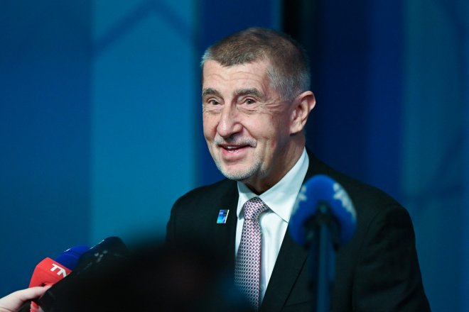 Agentura Fitch Česku potvrdila rating AA-. Předpokládá, že dluh zůstane pod kontrolou přes fiskální uvolnění Babišovy vlády