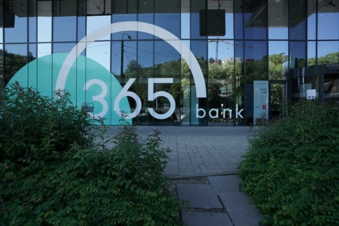 Tkáč může prodat slovenskou 365.bank matce ČSOB