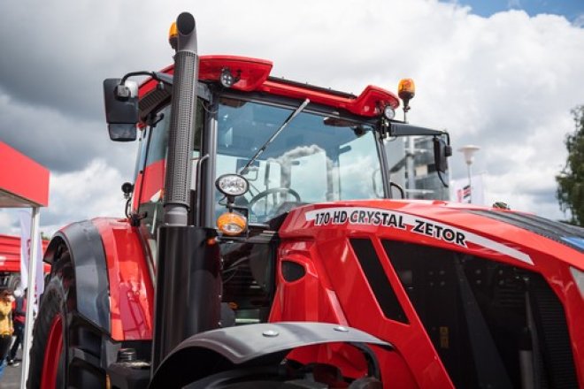 Zetor loni opět prodělal stovky milionů. V Brně vyrobil jen 300 traktorů
