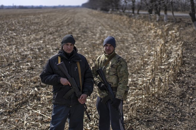 Pole kukuřice na Ukrajině v čase válečného konfliktu