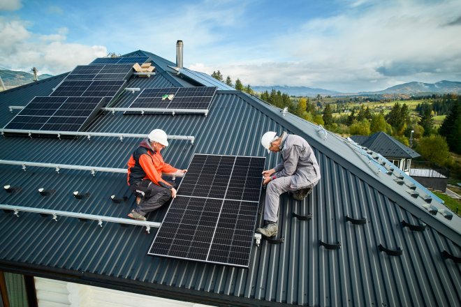 Jan Palaščák: Čína může vypnout českou fotovoltaiku stiskem tlačítka