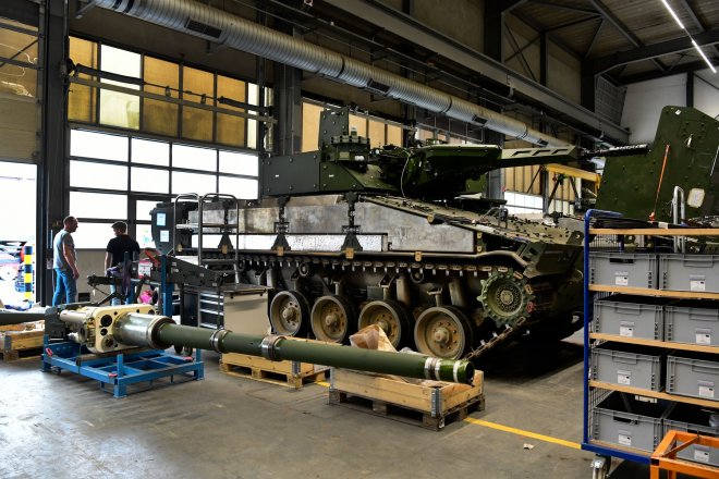 Itálie chce objednat více než 550 tanků od německé firmy Rheinmetal. Zakázka bude pro Rheinmetall největší zakázkou v historii společnosti