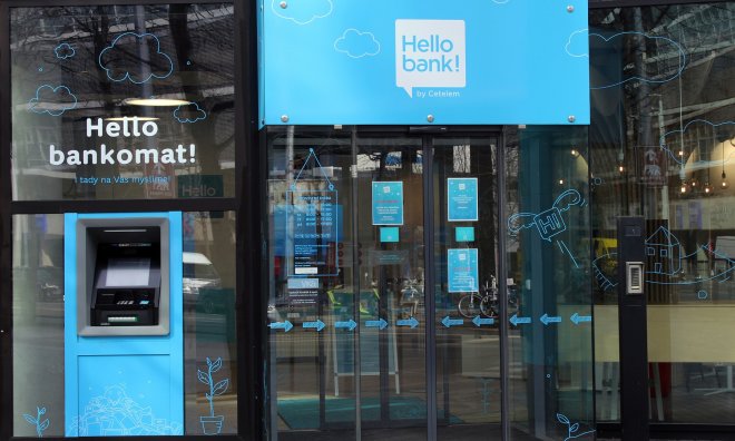 Matka České spořitelny jedná o koupi Hello Bank!