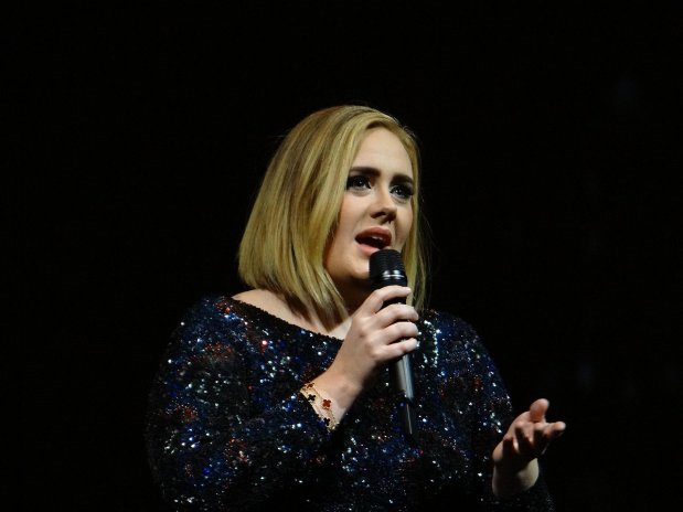 Zpěvačka Adele v roce 2021 ve Spojených státech bodovala se svým novým albem 30