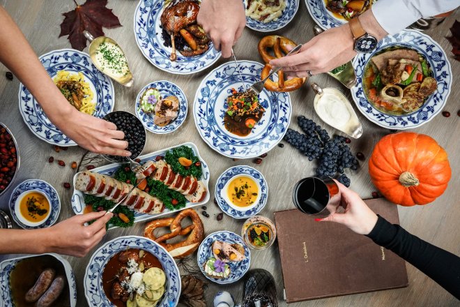 Rakousko-uherská hostina v restauraci Augustin na Malé Straně