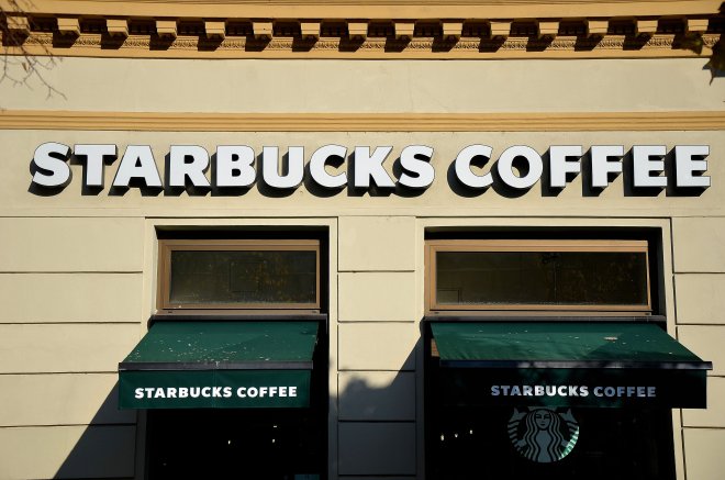 Starbucks v Praze na Václavském náměstí