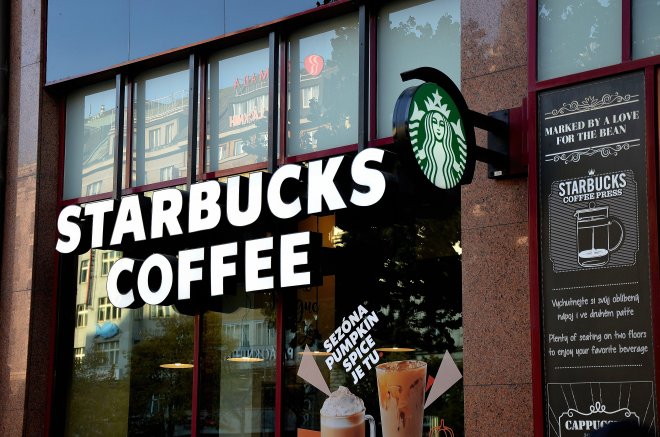 Starbucks v Praze na Václavském náměstí