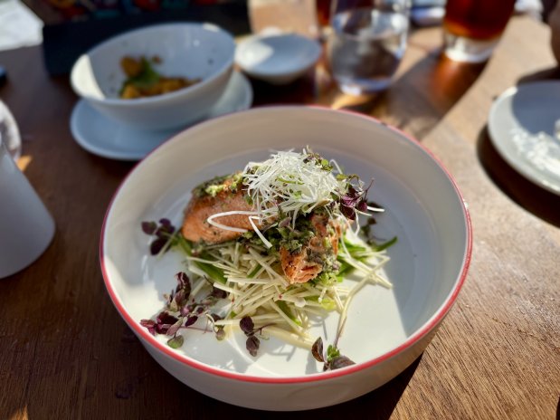 RECENZE: Kalifornská restaurace Nobu Malibu servíruje luxus bez zážitku. A účet bolí