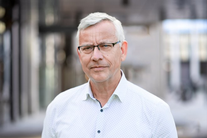 EY posiluje v obraně. Do týmu přichází generál ve výslužbě František Mičánek