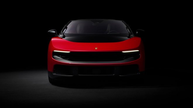 Ferrari představilo svůj první plně elektrický vůz. Model Luce má stát přes 13 milionů korun, nabídnout dojezd 530 kilometrů.