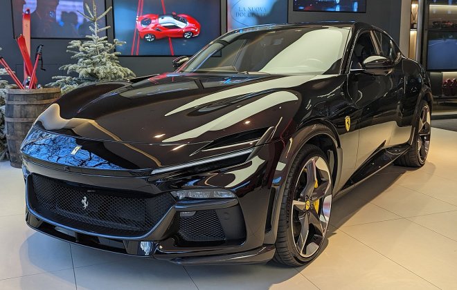 Zakázky na nový čtyřmístný vůz Ferrari Purosangue překonávají očekávání, výroba auta za 390 tisíc eur (9,3 milionu korun) jde podle plánu.