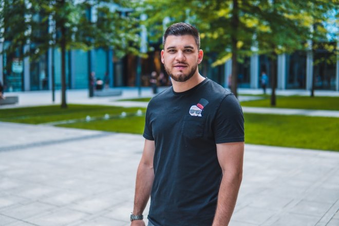 Filip Stropek, Broker Trust