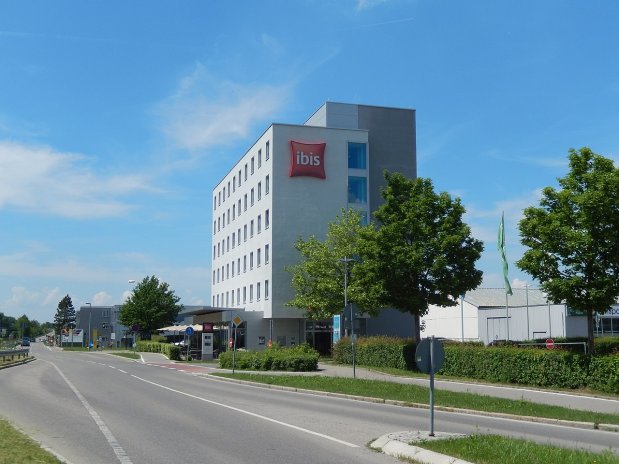 Hotel Ibis na letišti Friedrichshafen