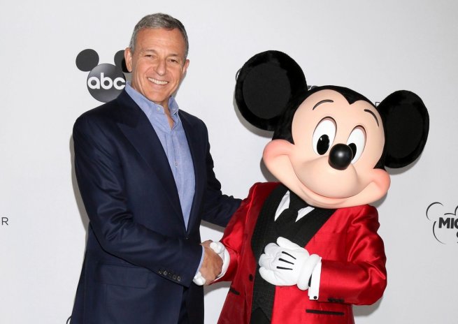 Staronový CEO Disney mění byznys model zábavního kolosu.