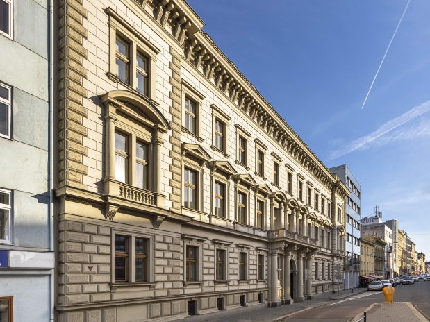 Nemovitostní investiční skupina Fidurock od distribuční společnosti EG.D ze skupiny E.ON koupí kancelářský komplex na Lidické ulici 1873/36, jehož součástí je i historický Kellerův palác.