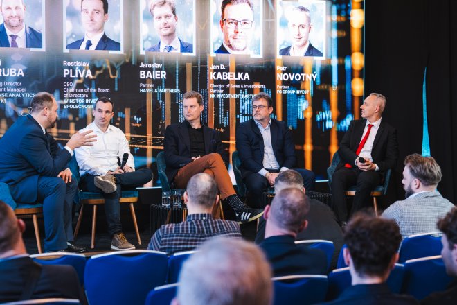 Pražská burza je malý rybník. Investoři utíkají do private equity, rizika ale podceňují