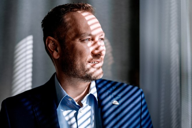 Paliativa se týká každého z nás, ale zatím se o ní ve společnosti bavit nechceme, říká Radek Perman z Buřinky