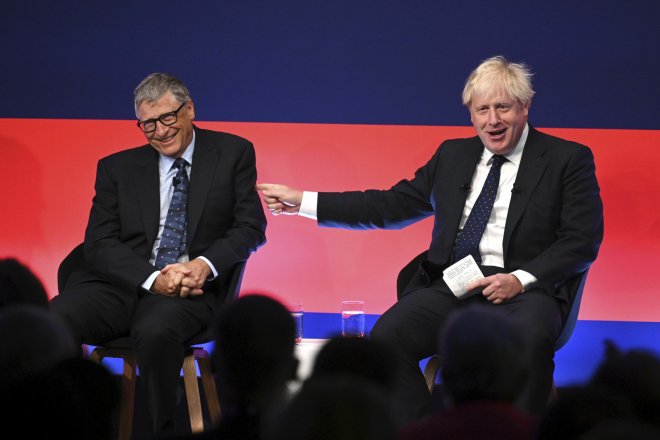 Boris Johnson a Bill Gates