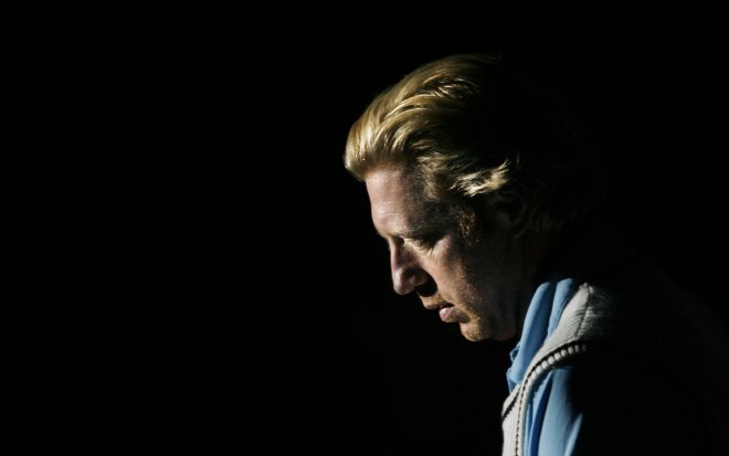 Bývalá tenisová hvězda Boris Becker byl odsouzen na 2,5 roku do vězení za maření insolvenčního řízení.