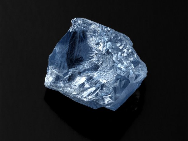 Vzácný modrý diamant