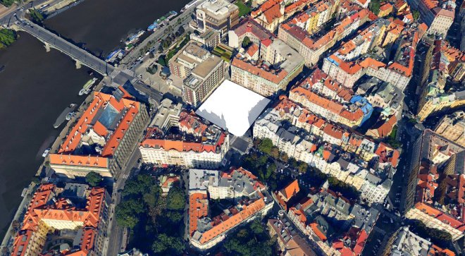 Jak se promění „díra“ zející v Pařížské ulici?