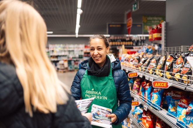 Malé gesto, velká pomoc. Sbírka potravin startuje. Padne další rekord?