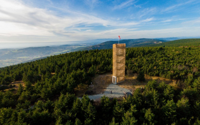 Rozhlednu ve Velké Deštné navrhli architekti.in.