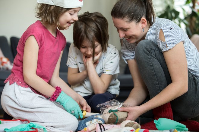 Michaela Váňová se věnuje práci, která není mezi lidmi úplně známá, a přesto zásadně proměňuje životy vážně nemocných dětí i jejich rodin