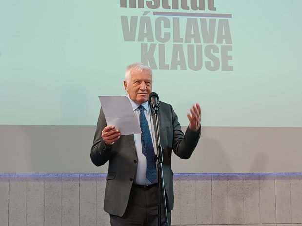 Václav Klaus: Nevidím debatu o euru, jen výkřiky některých jedinců