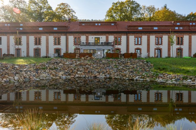 Domov pro seniory ve Tmani získal cenu hejtmanky v rámci Stavby roku Středočeského kraje 2025.